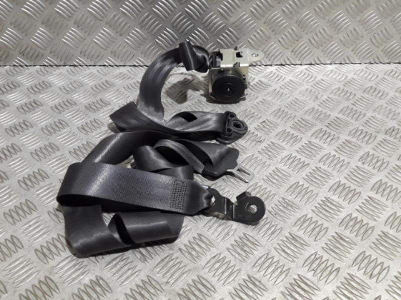 Ceinture avant gauche