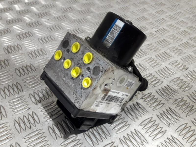 Bloc ABS (freins anti-blocage)
