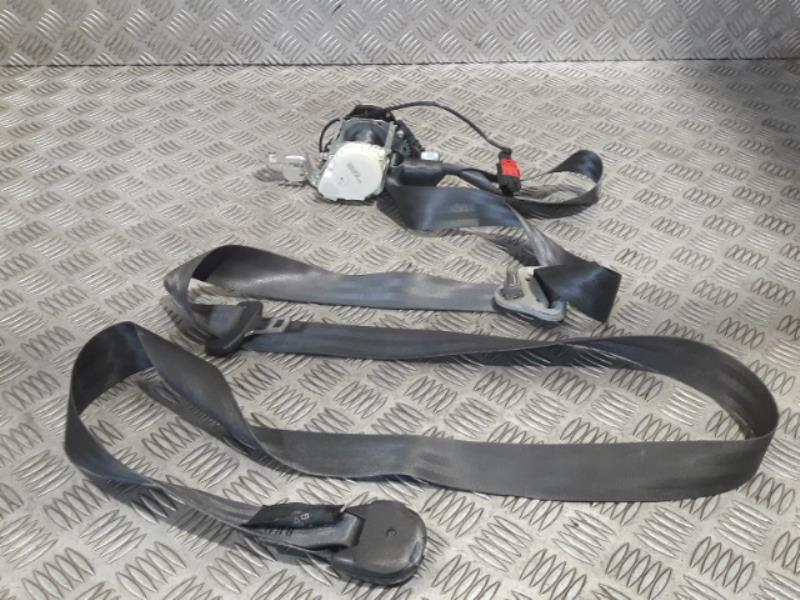 Ceinture avant gauche