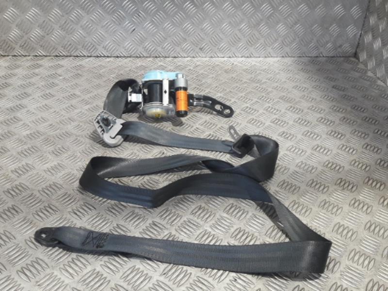 Ceinture avant droit