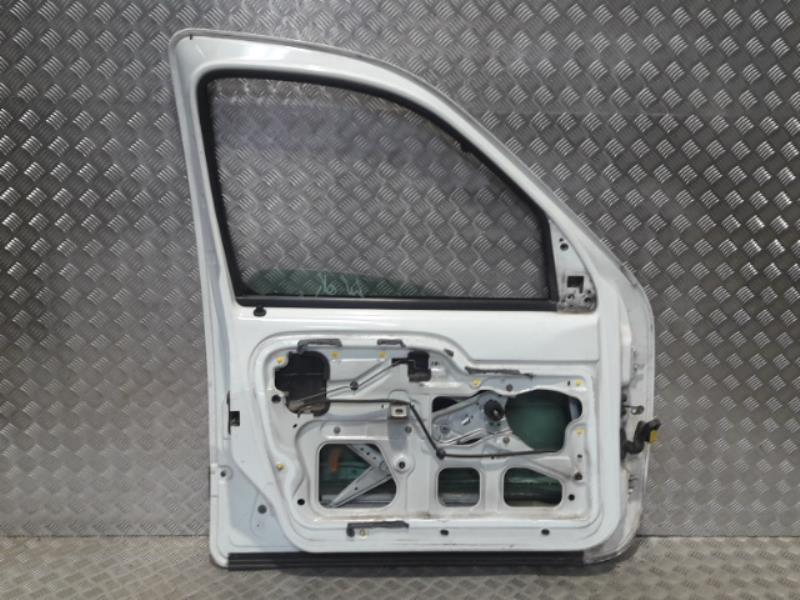 Porte avant gauche