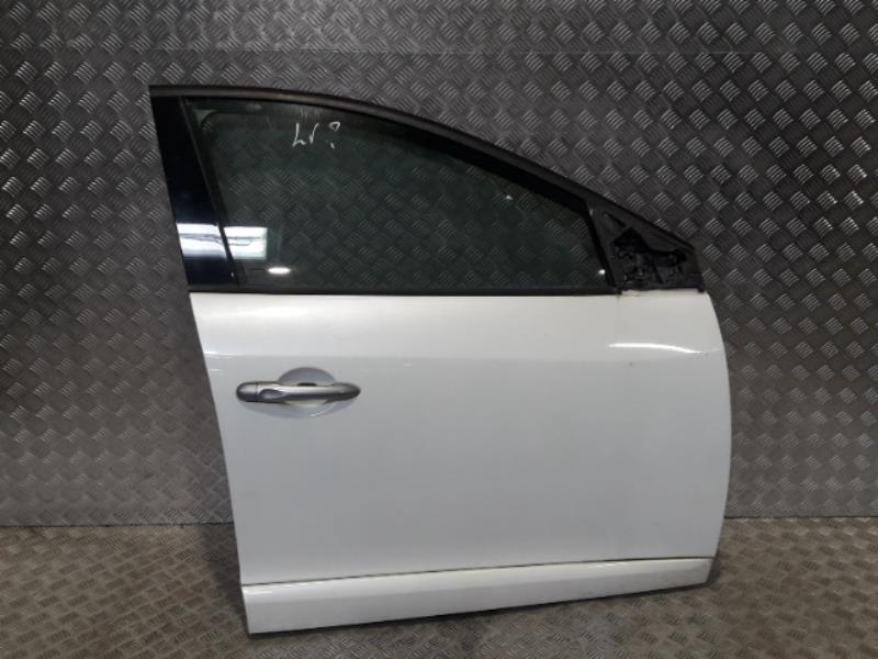 Porte avant droit