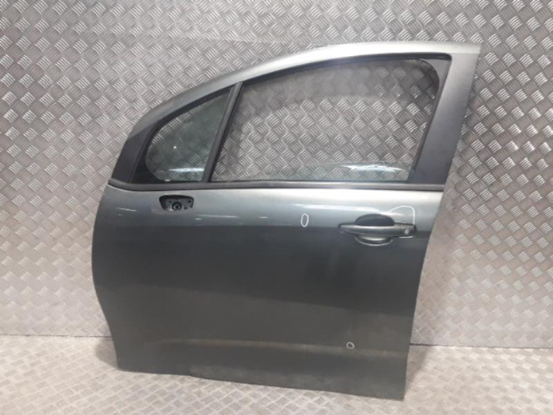 Porte avant gauche