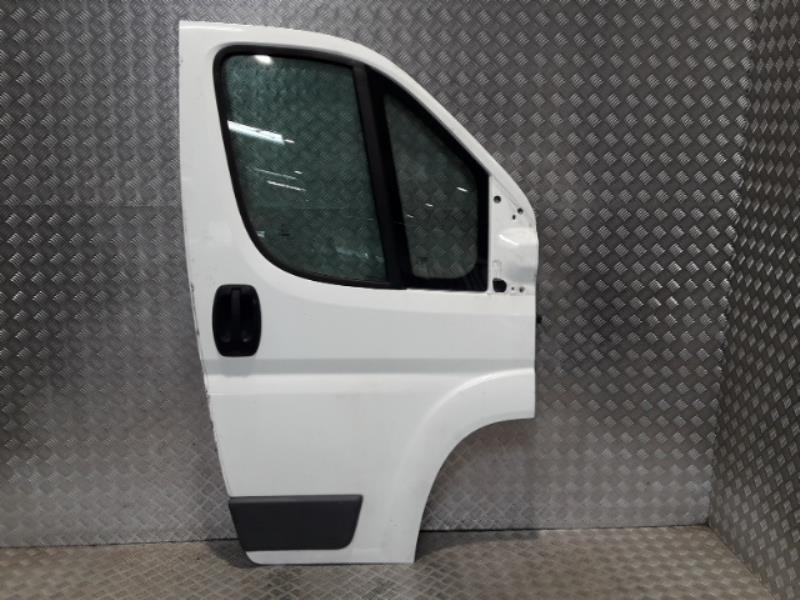 Porte avant droit
