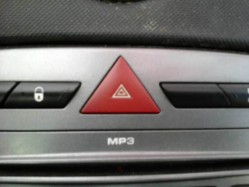 Bouton de warning PEUGEOT 308 Premium Diesel - 1