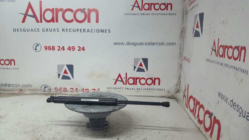 Verin de coffre RENAULT CLIO IV Expression Diesel - 1