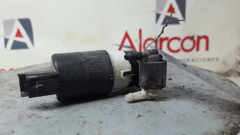 Pompe lave glace avant RENAULT MEGANE III COUPE Expression Diesel - 1