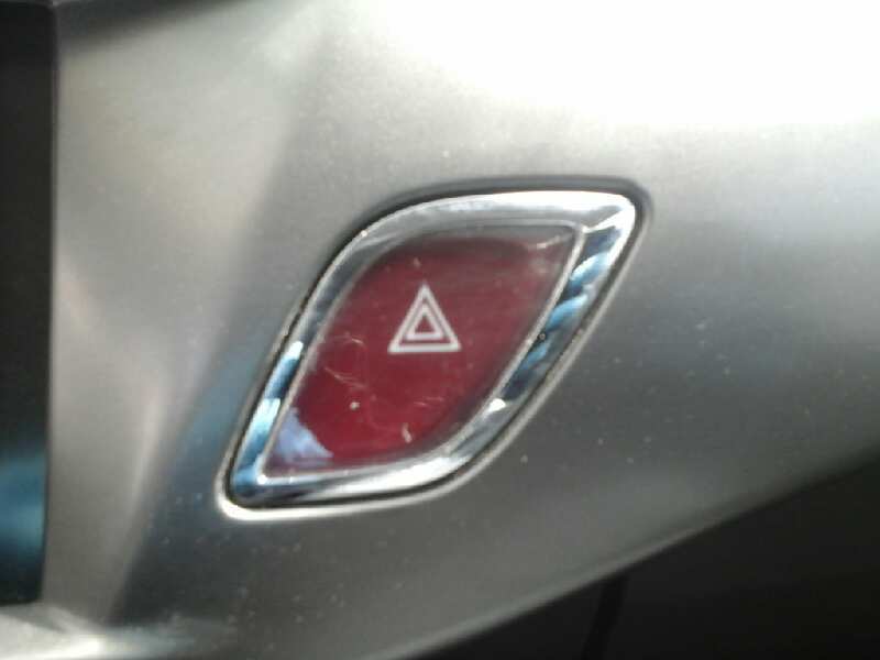 Bouton de warning CITROËN C3 Collection Essence - 1