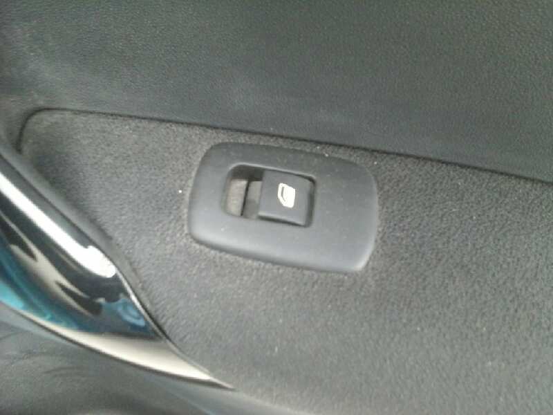 Interruptor de elevalunas trasero derecho CITROËN C3 Collection Gasolina - 1