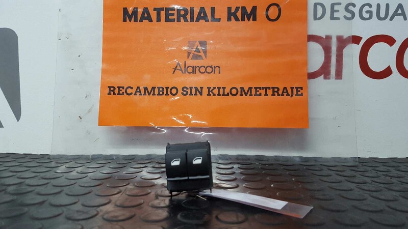 Interruttore lavacristalli anteriore sinistro CITROËN C4 CACTUS Feel Fine Gasolina - 1