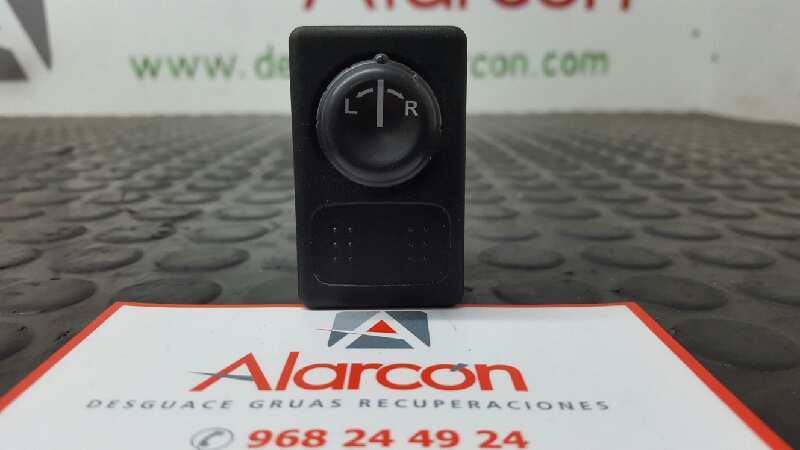 Commande retroviseurs NISSAN ALMERA TINO (V10M) Acenta Diesel - 1