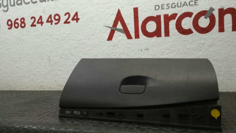 Boite a gants RENAULT MEGANE III BERLINA 5 P Dynamique Diesel - 1