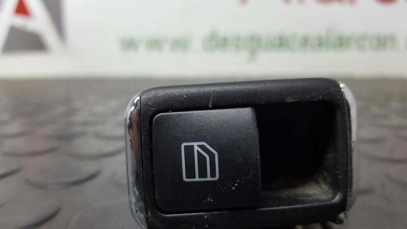 Interruttore lavacristalli posteriore sinistro MERCEDES-BENZ CLASE C (W204) FAMILIAR 320 T CDI 4-Matic Diésel - 1
