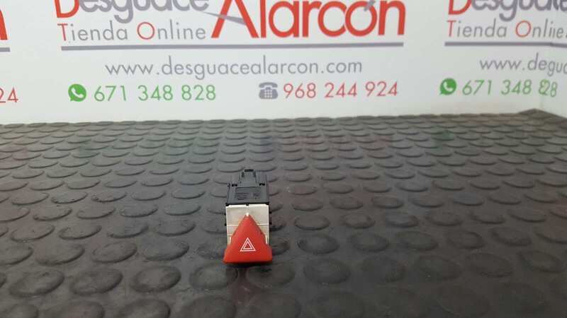 Bouton de warning VOLKSWAGEN PASSAT VARIANT (3C5) Advance Diesel - 1