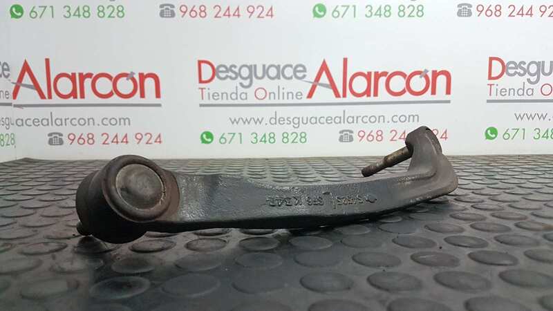 Triangolo superiore anteriore sinistro NISSAN PRIMERA BERLINA (P12) Acenta Gasolina - 1