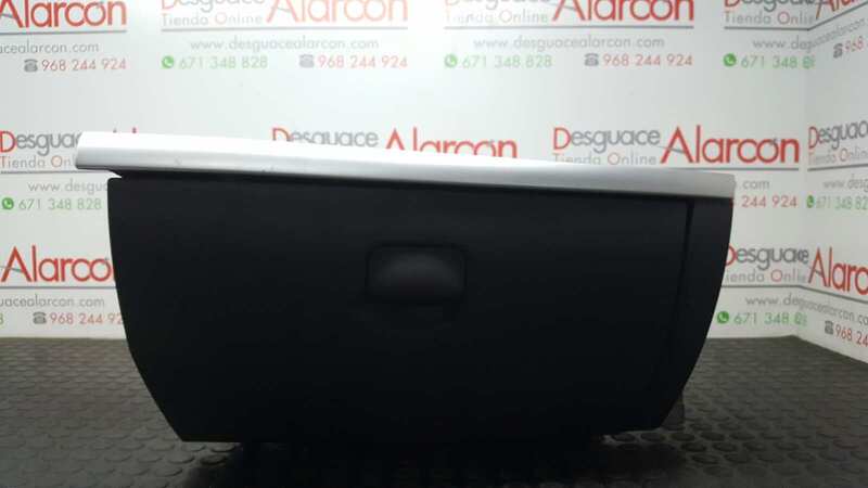 Boite a gants RENAULT CLIO III Expression Essence - 1