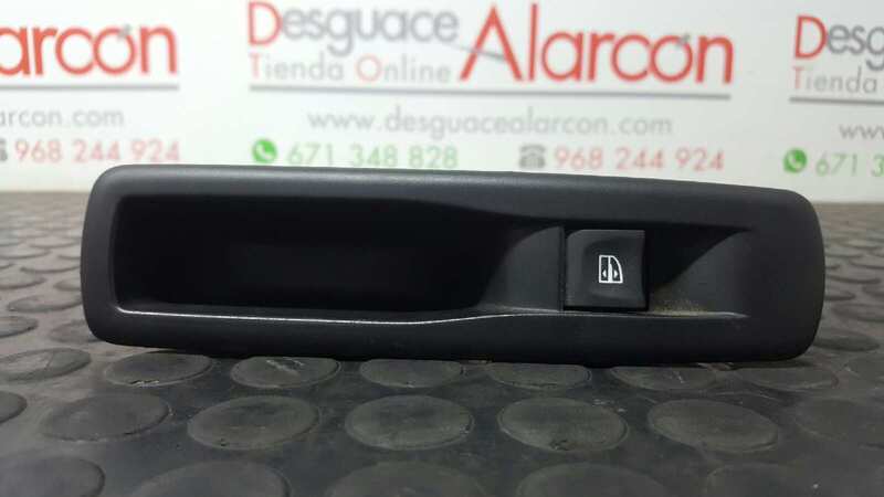 Interruttore lavacristalli posteriore sinistro RENAULT MEGANE III BERLINA 5 P Tomtom Edition Gasolina - 1