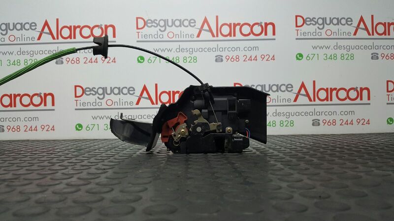 Serrure avant gauche AUDI A4 CABRIO (8H) 3.0 Essence - 1