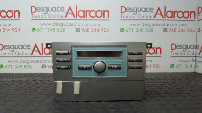 Commande chauffage TOYOTA COROLLA VERSO (R1) 2.2 D-4D Luna Diesel - 1