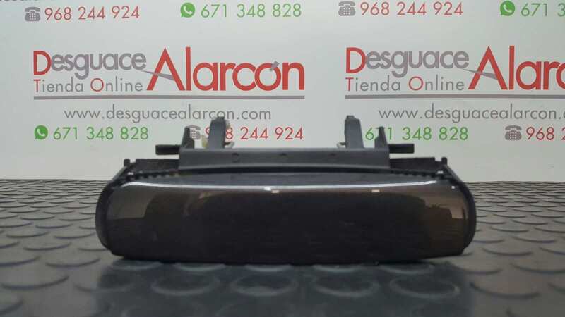 Poignee porte avant droit AUDI A3 (8P) A3 Essence - 1