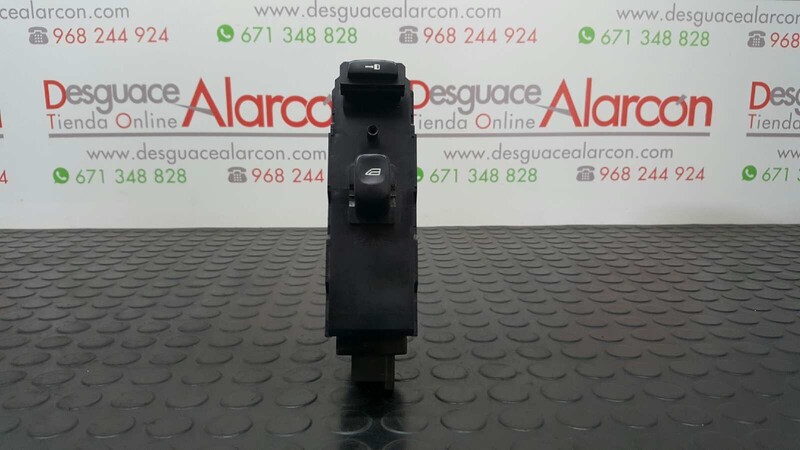 Interruttore lavacristalli anteriore destro VOLVO XC90 I (275) D5 AWD Diésel - 1