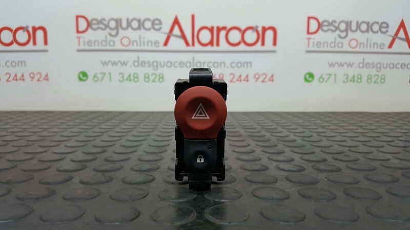 Bouton de warning RENAULT KANGOO Dynamique Diesel - 1