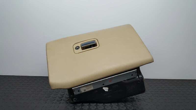 Boite a gants JAGUAR S-TYPE 2.7 V6 Diesel Classic Diesel - 1