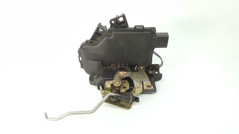 Serrure arriere droit AUDI A6 AVANT (4B5) 2.5 TDI Quattro Diesel - 1