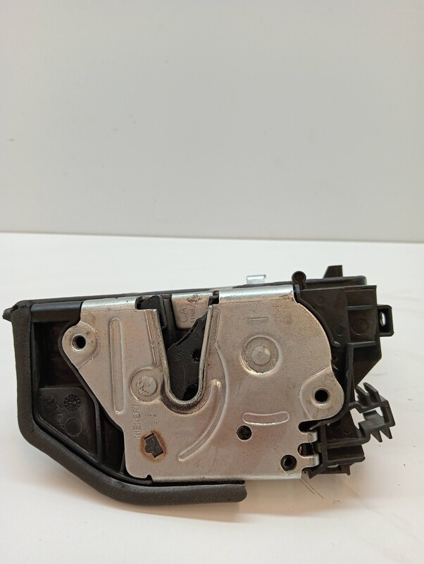 Serrure arriere gauche BMW X3 (E83) 2.0 Turbodiesel CAT Diesel - 1