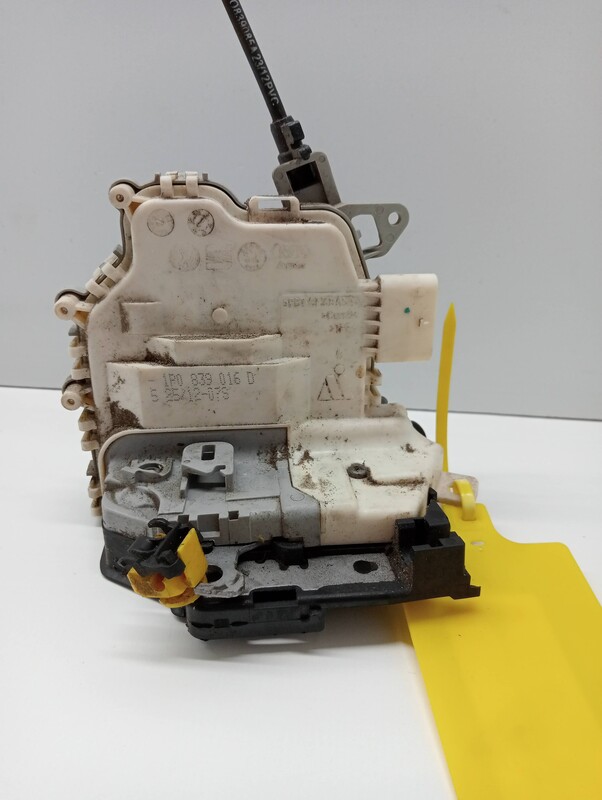 Serrure arriere droit SEAT LEON (5F1) Emoción Diesel - 1