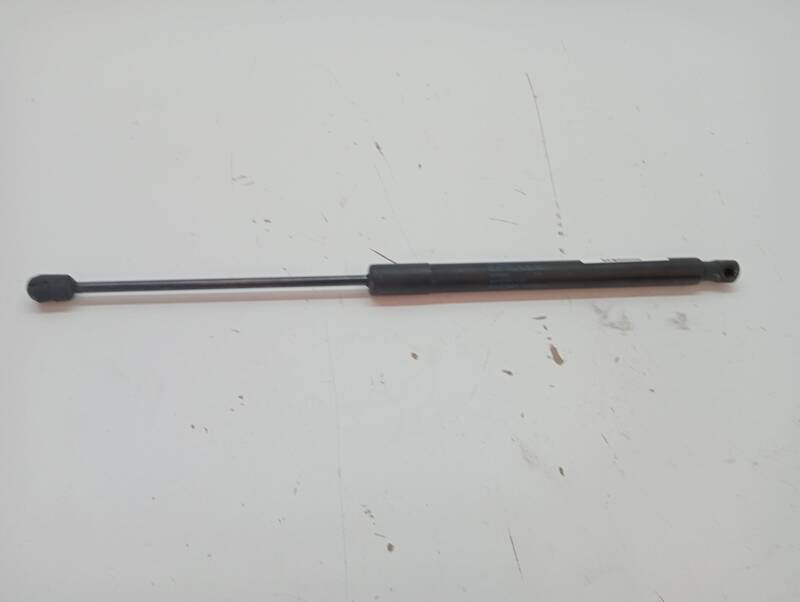 Verin de coffre AUDI Q3 (8UG) Attraction Essence - 1