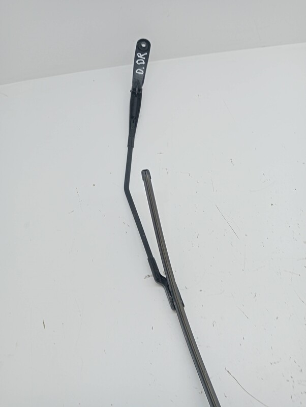 Braccio tergicristallo anteriore destro VOLVO V40 Kinetic Diésel - 1