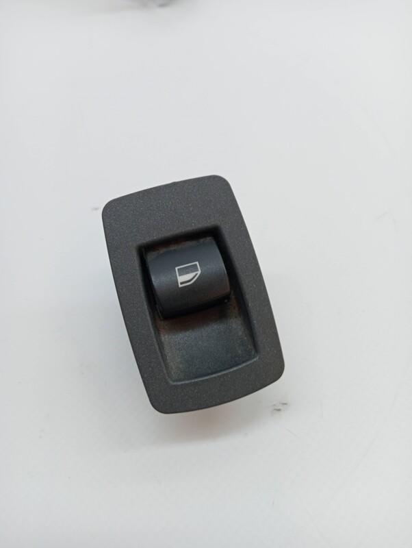 Interruttore lavacristalli posteriore destro BMW X3 (E83) 3.0 Turbodiesel CAT Diésel - 1