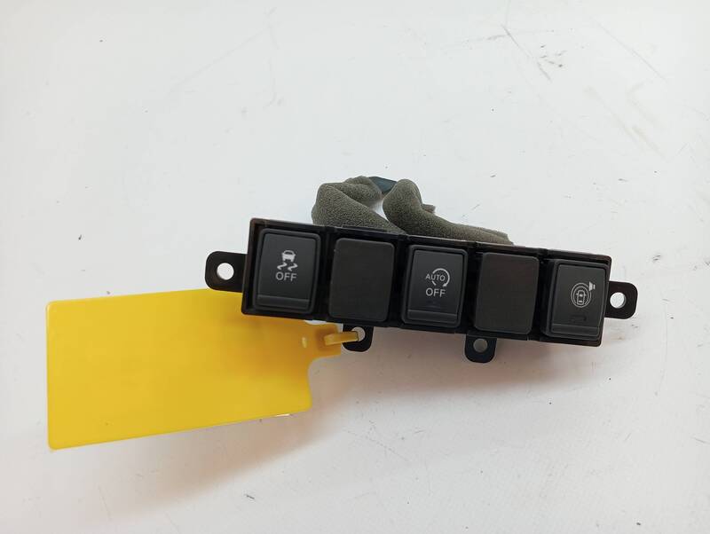 Commande autoradio NISSAN PULSAR (C13) Acenta Diesel - 1