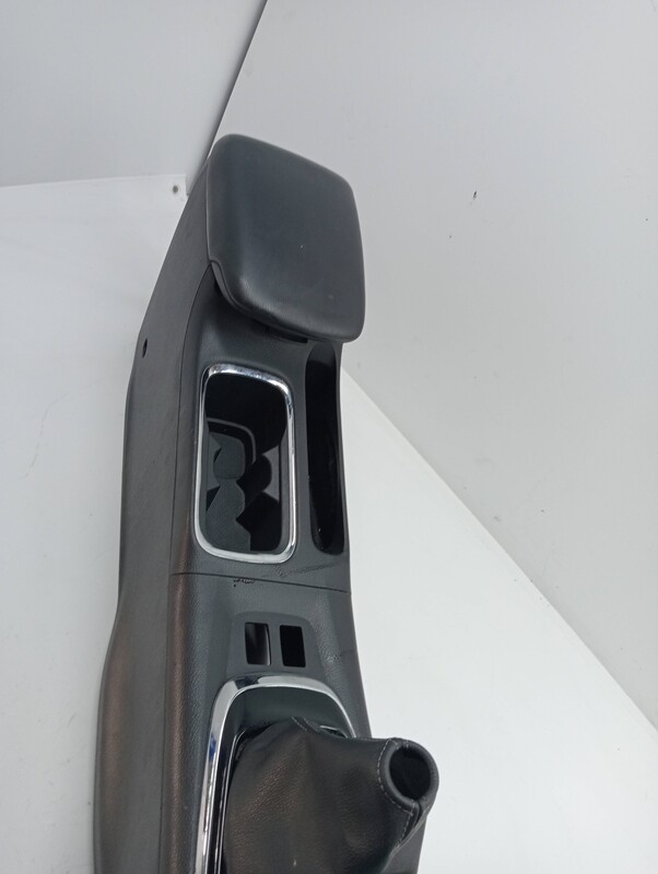 Consolle centrale (interno in plastica) NISSAN PULSAR (C13) Acenta Diésel - 1