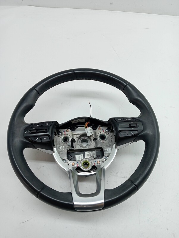Volant KIA RIO Concept Essence - 1