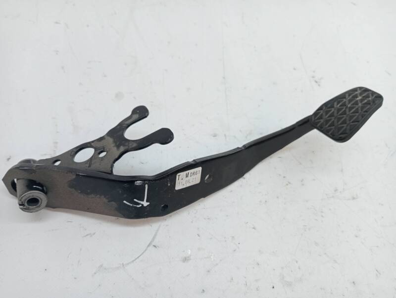 Pedale de frein MAZDA 2 LIM. (DE) 1.5 16V CAT Essence - 1