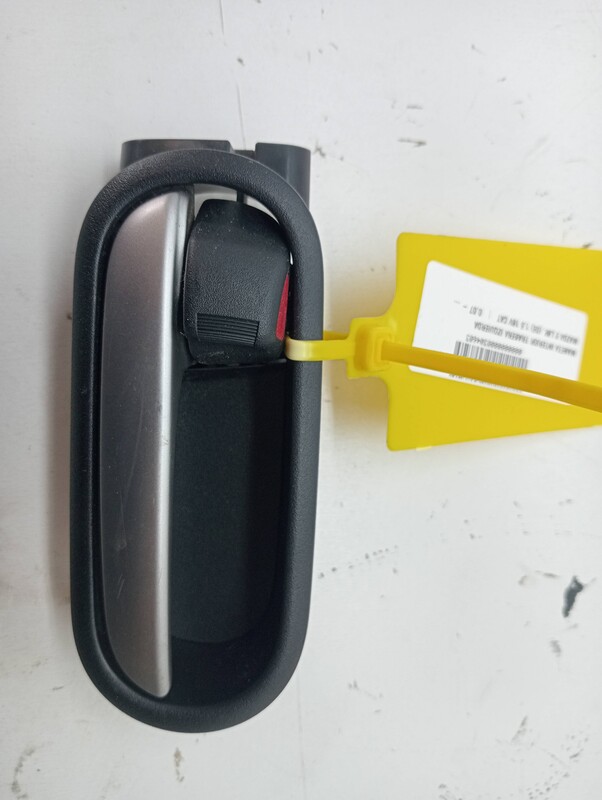Poignee interieur arriere gauche MAZDA 2 LIM. (DE) 1.5 16V CAT Essence - 1
