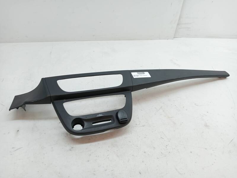 Consolle centrale (interno in plastica) RENAULT MEGANE III BERLINA 5 P BOSE Edition Diésel - 1