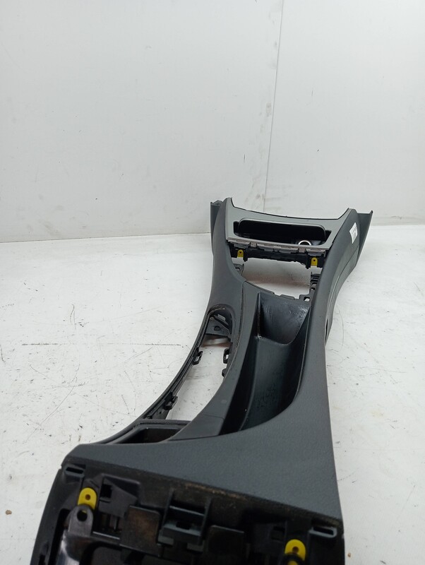 Consolle centrale (interno in plastica) BMW SERIE 1 BERLINA (E81/E87) 118d Diésel - 1