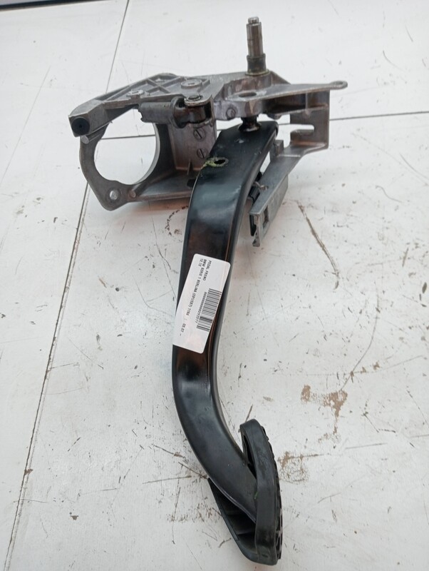 Pedale de frein BMW SERIE 1 BERLINA (E81/E87) 118d Diesel - 1