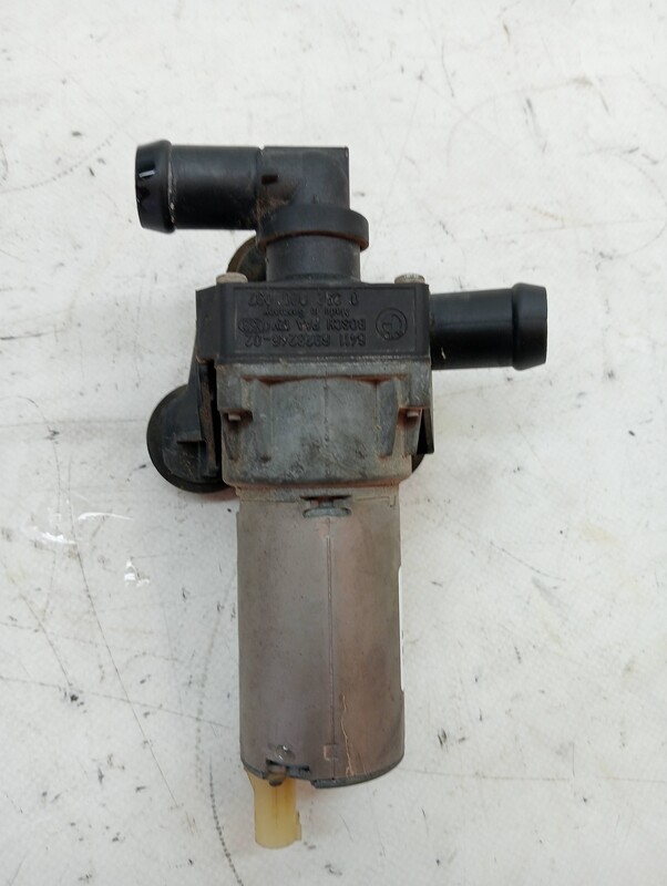 Pompe à eau BMW SERIE 1 BERLINA (E81/E87) 118d Diesel - 1