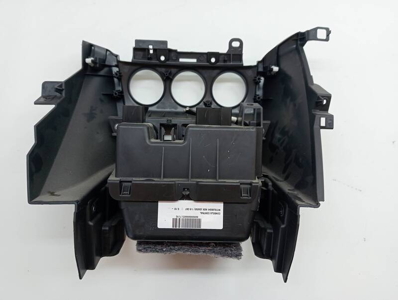 Console central (interieur plastique) MITSUBISHI ASX (GA0W) 1.6 CAT Essence - 1