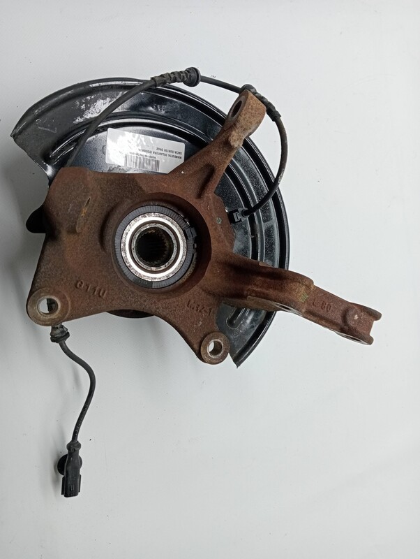 Fusee avant gauche DACIA DUSTER DHD2 Diesel - 1