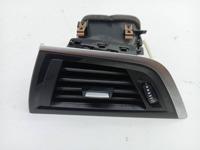 Bocchetta aerazione cruscotto BMW SERIE 1 LIM. (F20/F21) 118d Diésel - 1