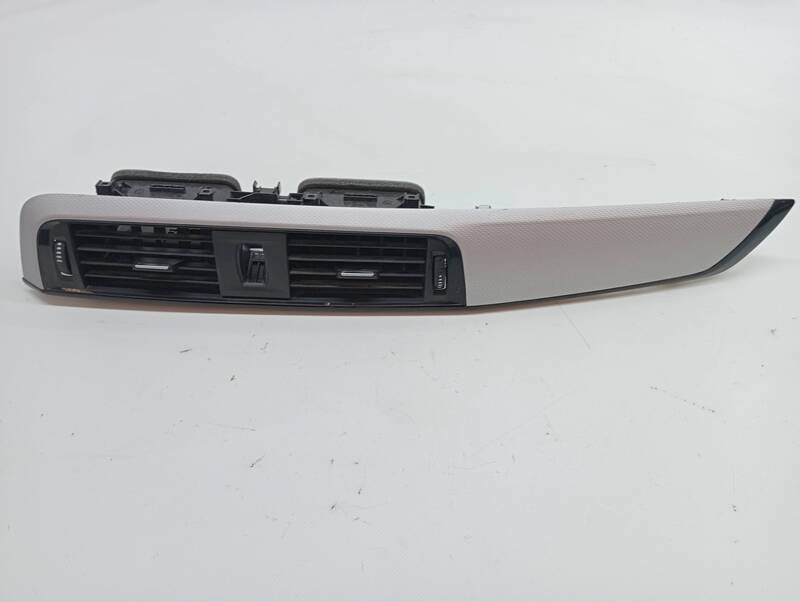 Bocchetta aerazione cruscotto BMW SERIE 1 LIM. (F20/F21) 118d Diésel - 1