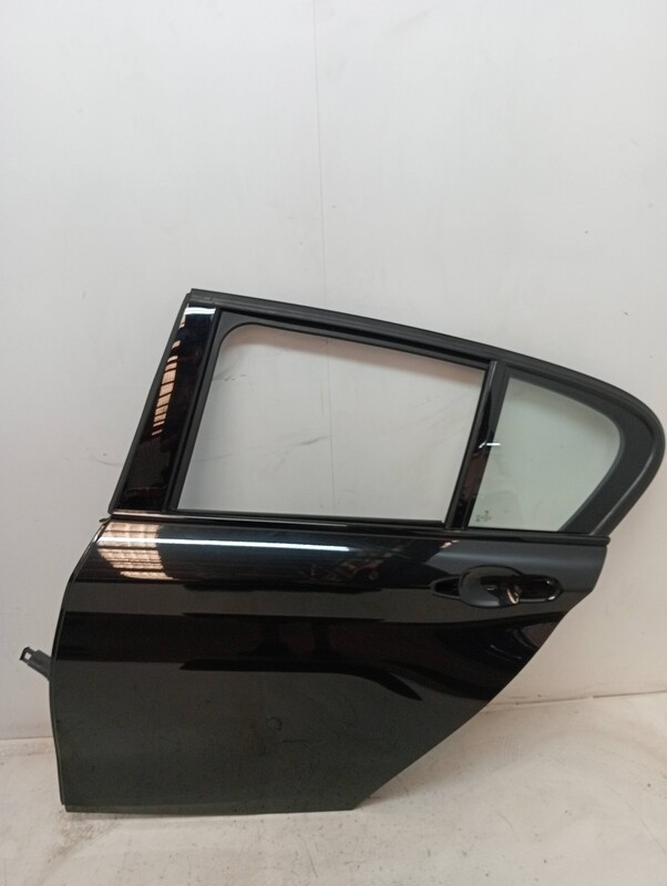 Portiera posteriore sinistra BMW SERIE 1 LIM. (F20/F21) 118d Diésel - 1