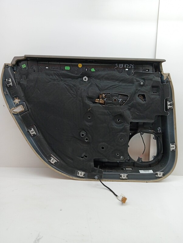 Garniture porte arriere droite AUDI A8 (4E2) 4.0 TDI Quattro Diesel - 1