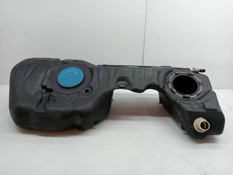Reservoir essence BMW SERIE 1 LIM. (F21) 2.0 Turbodiesel Diesel - 1