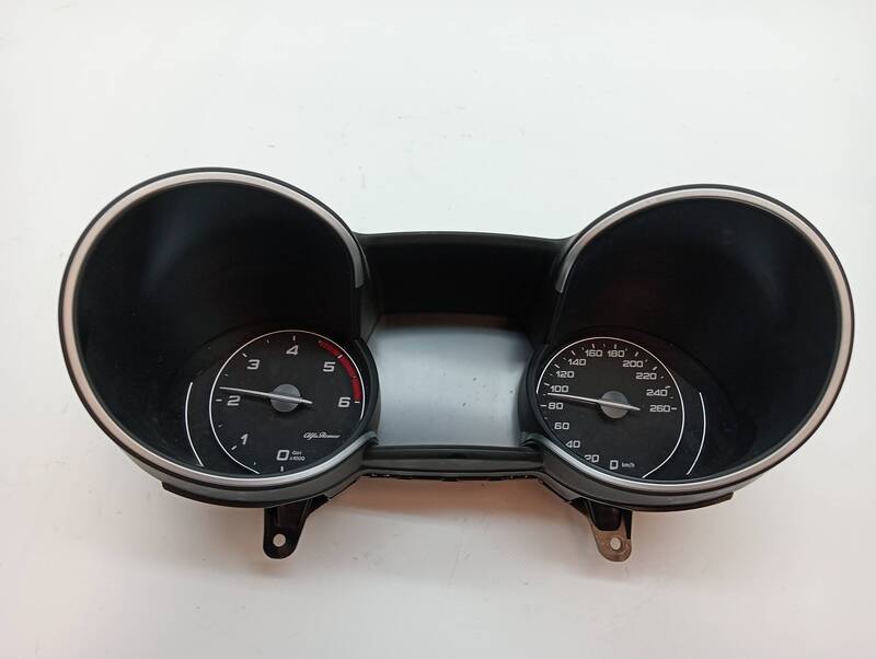 Compteur ALFA ROMEO STELVIO (630) Diesel - 1